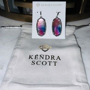 Kendra Scott Jewelry - Kendra Scott Elle Earrings(Watercolor Illusion) Kendra Scott Jewelry - Kendra Scott Elle Earrings(Watercolor Illusion)
